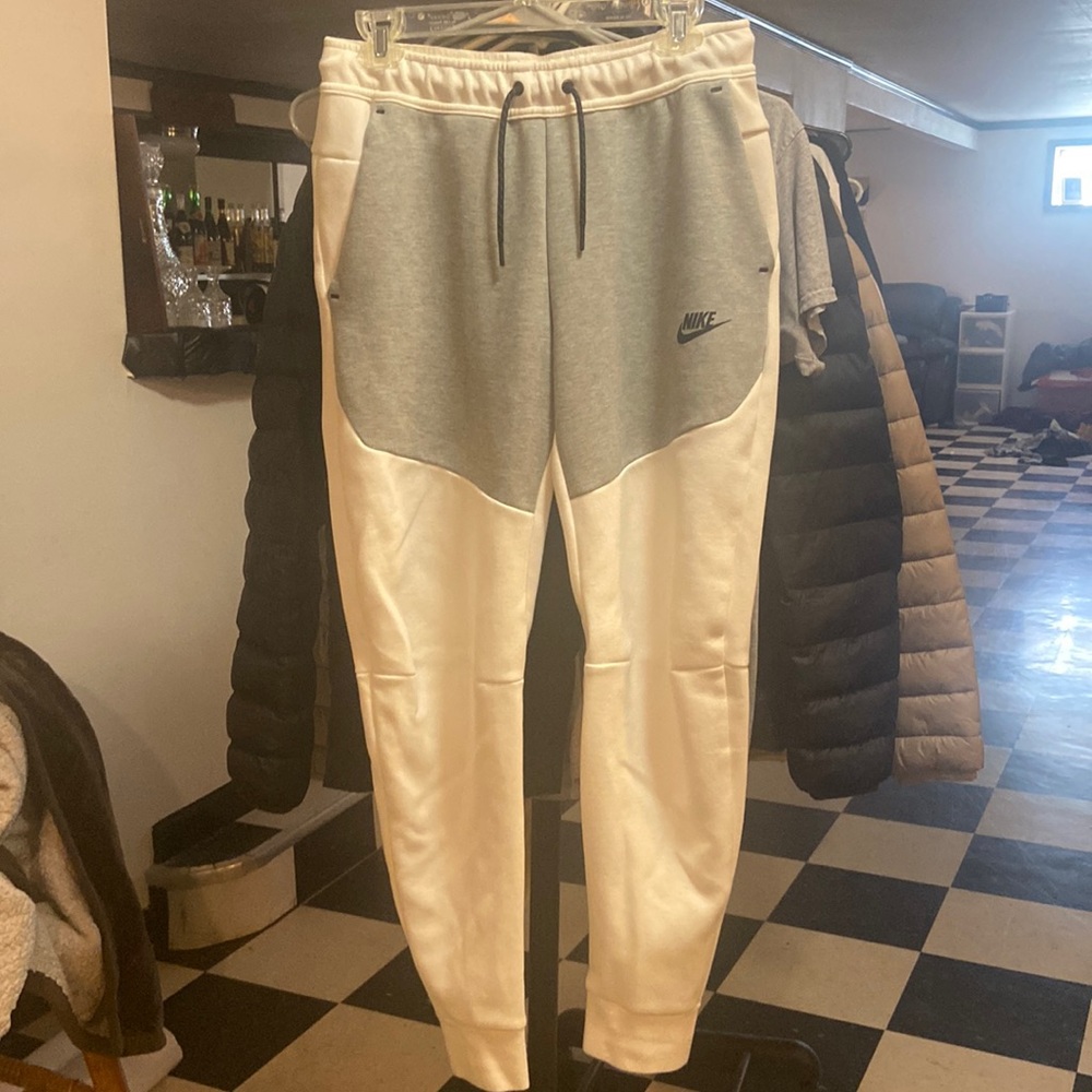 Nike Tech Fleece Sweatpants